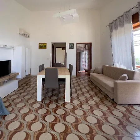 S.peri Holiday home *